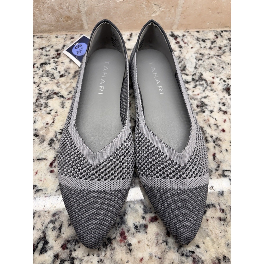 Tahari Women's Antigua Knit Gray Slip On Flats Shoes‎ 6.5 M New - Picture 2 of 5